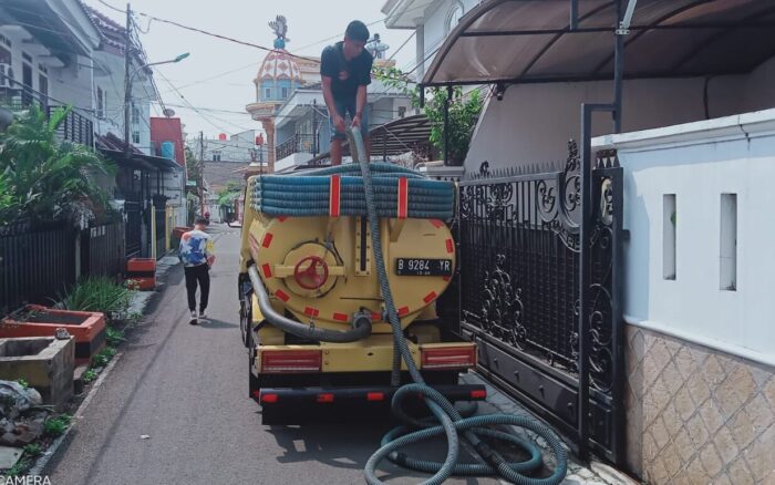 sedot wc profesional