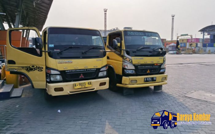 baraya kembar memberikan paket sedot wc lengkap