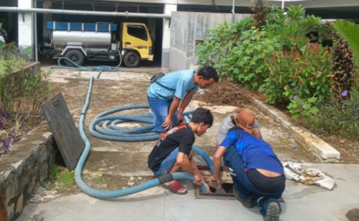 pelayanan sedot wc di bsd
