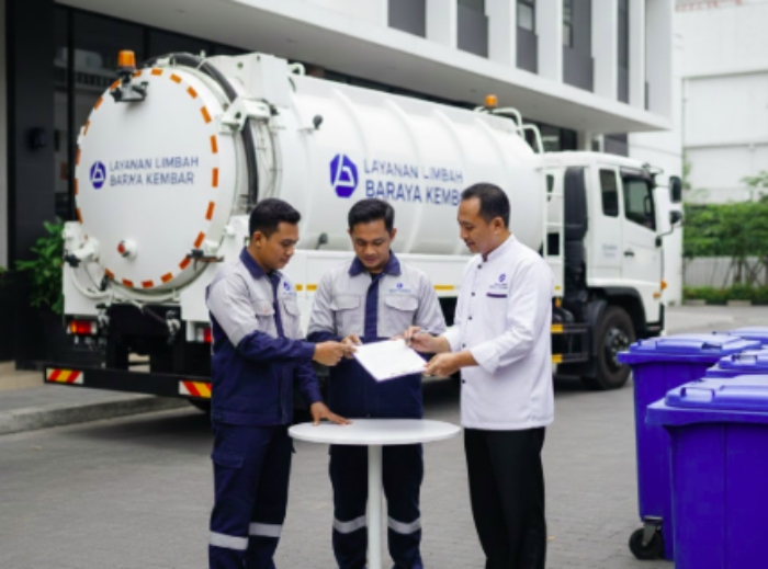 kerjasama dengan layanan maintenance