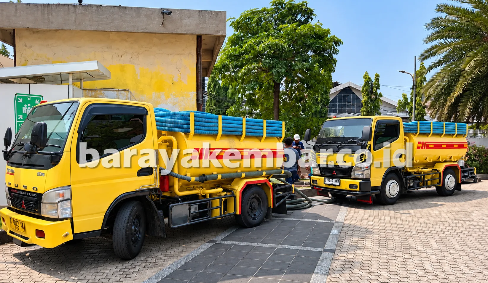 Armada truk sedot WC Baraya Kembar dilengkapi mesin blower bertekanan tinggi