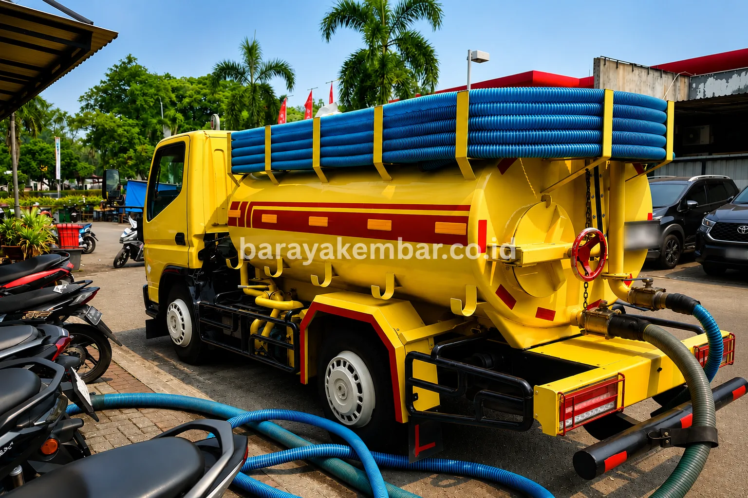 Armada truk tangki Baraya Kembar siap sedot saluran mampet